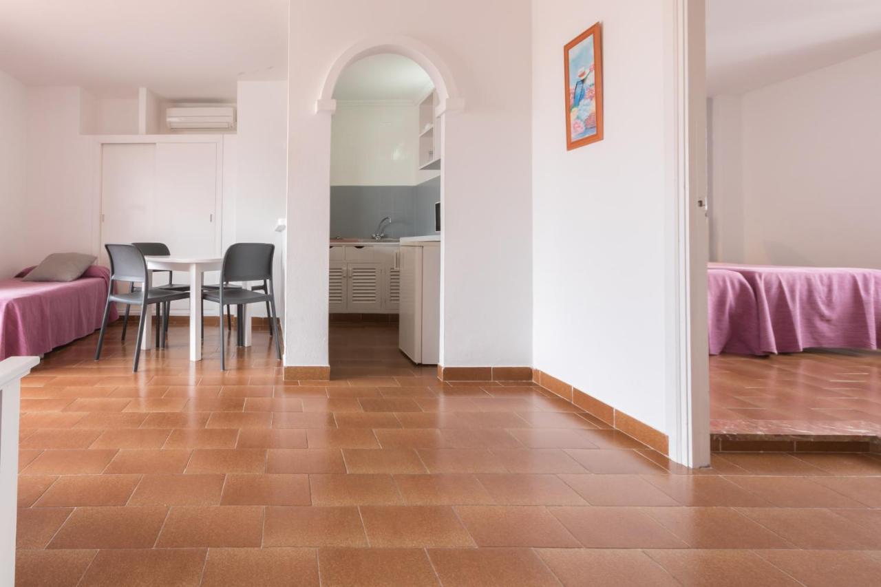 Apartamentos Orosol 2 By Typic Hotels San Antonio  Luaran gambar