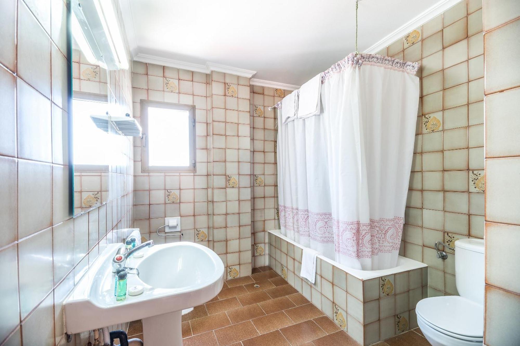 Apartamentos Orosol 2 By Typic Hotels San Antonio  Bilik gambar