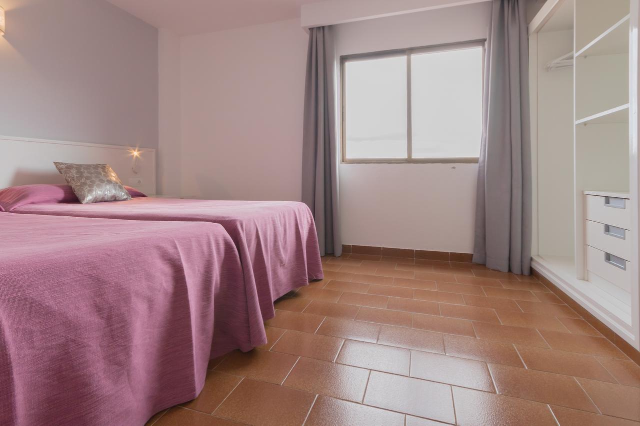 Apartamentos Orosol 2 By Typic Hotels San Antonio  Luaran gambar