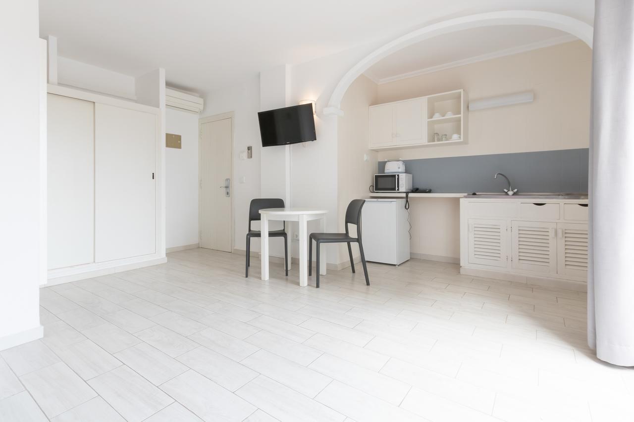 Apartamentos Orosol 2 By Typic Hotels San Antonio  Luaran gambar