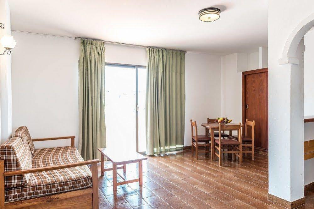 Apartamentos Orosol 2 By Typic Hotels San Antonio  Luaran gambar