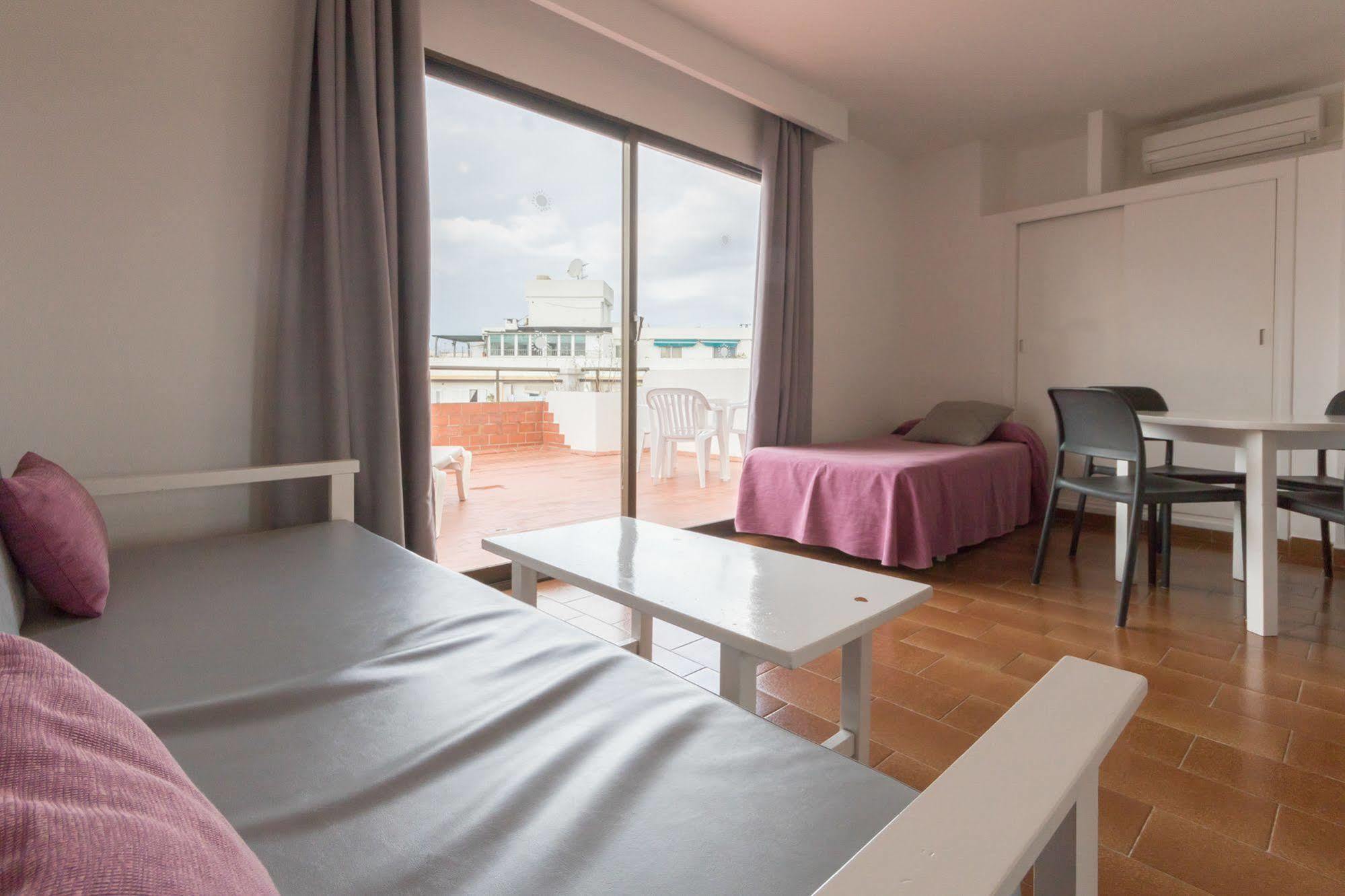 Apartamentos Orosol 2 By Typic Hotels San Antonio  Luaran gambar
