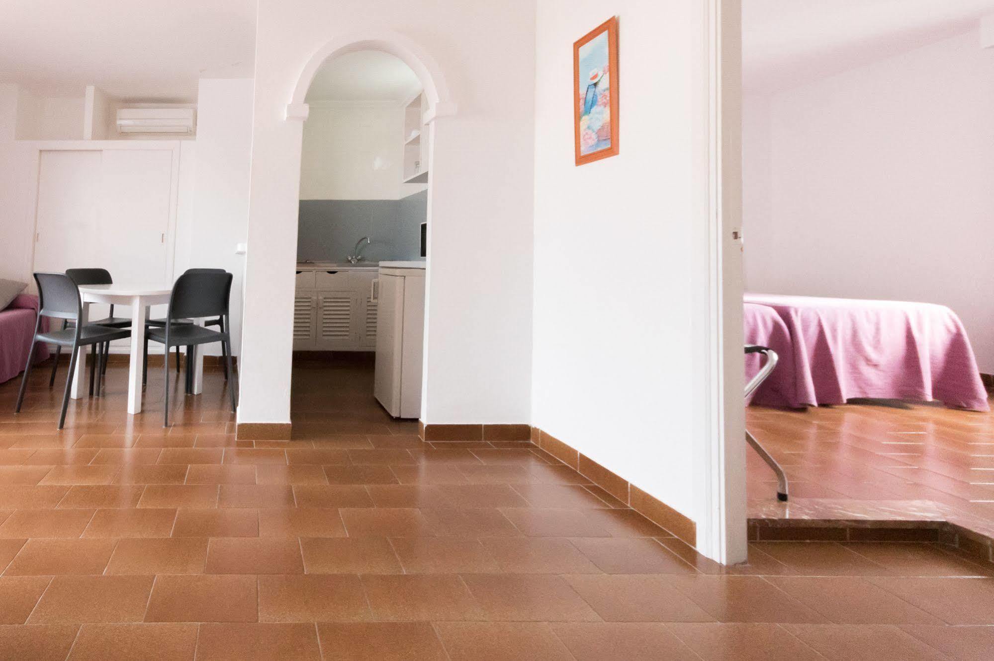 Apartamentos Orosol 2 By Typic Hotels San Antonio  Luaran gambar
